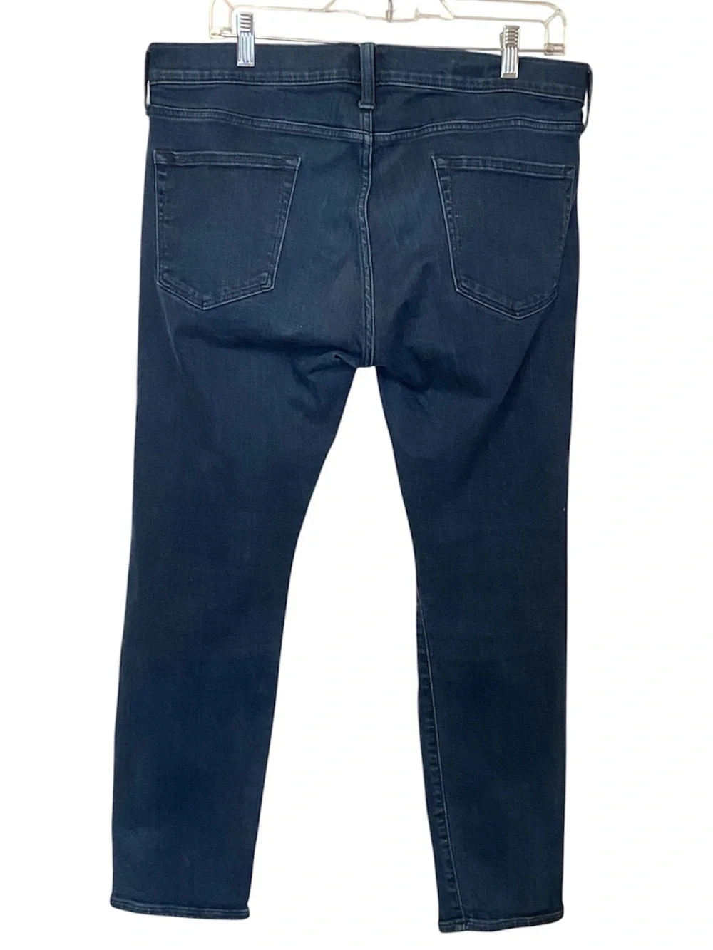 J. Crew smoke free