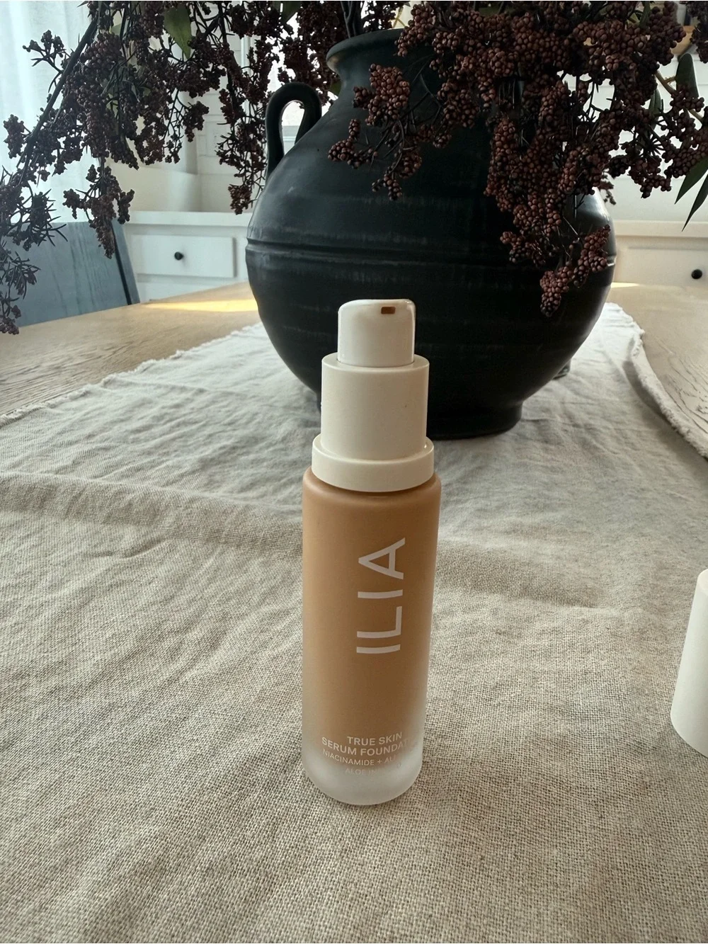 ILIA True Skin Serum Foundation — Warm Tan