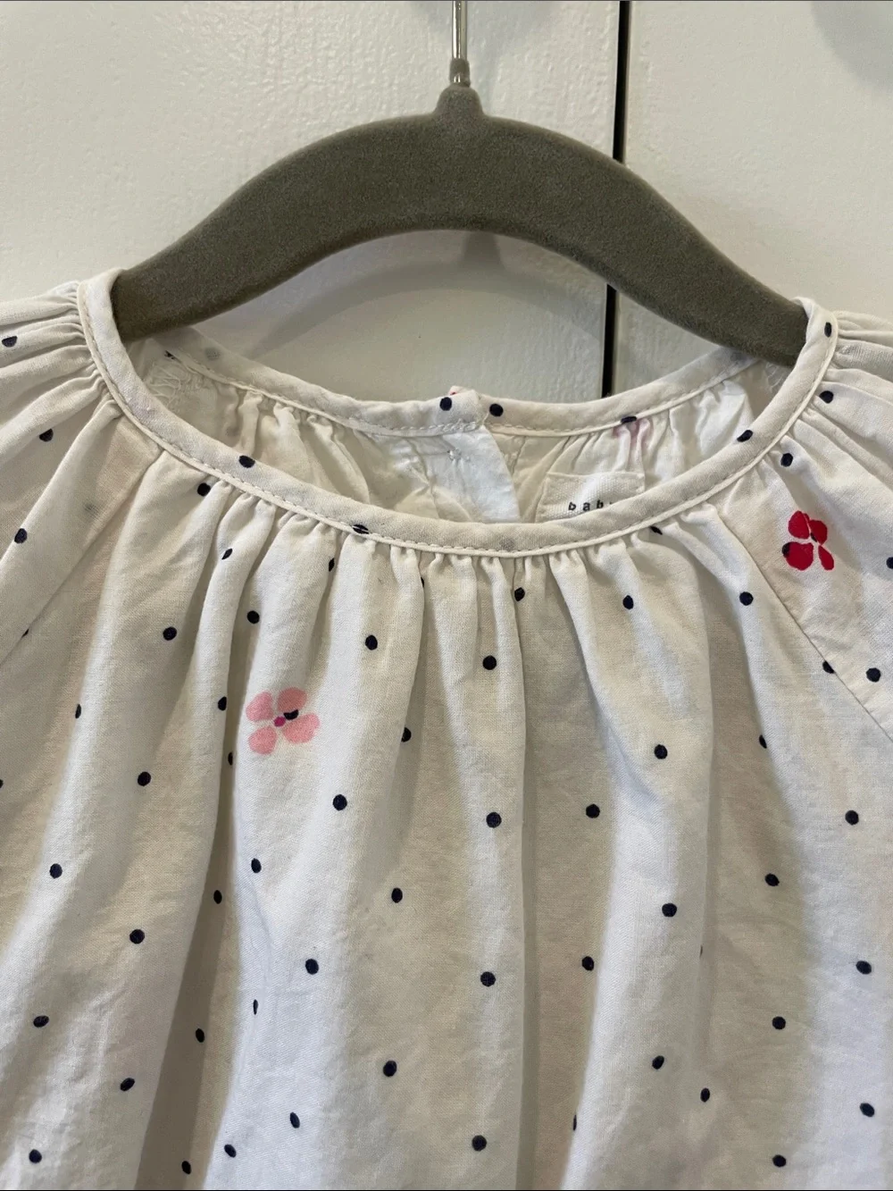 GAP soft white