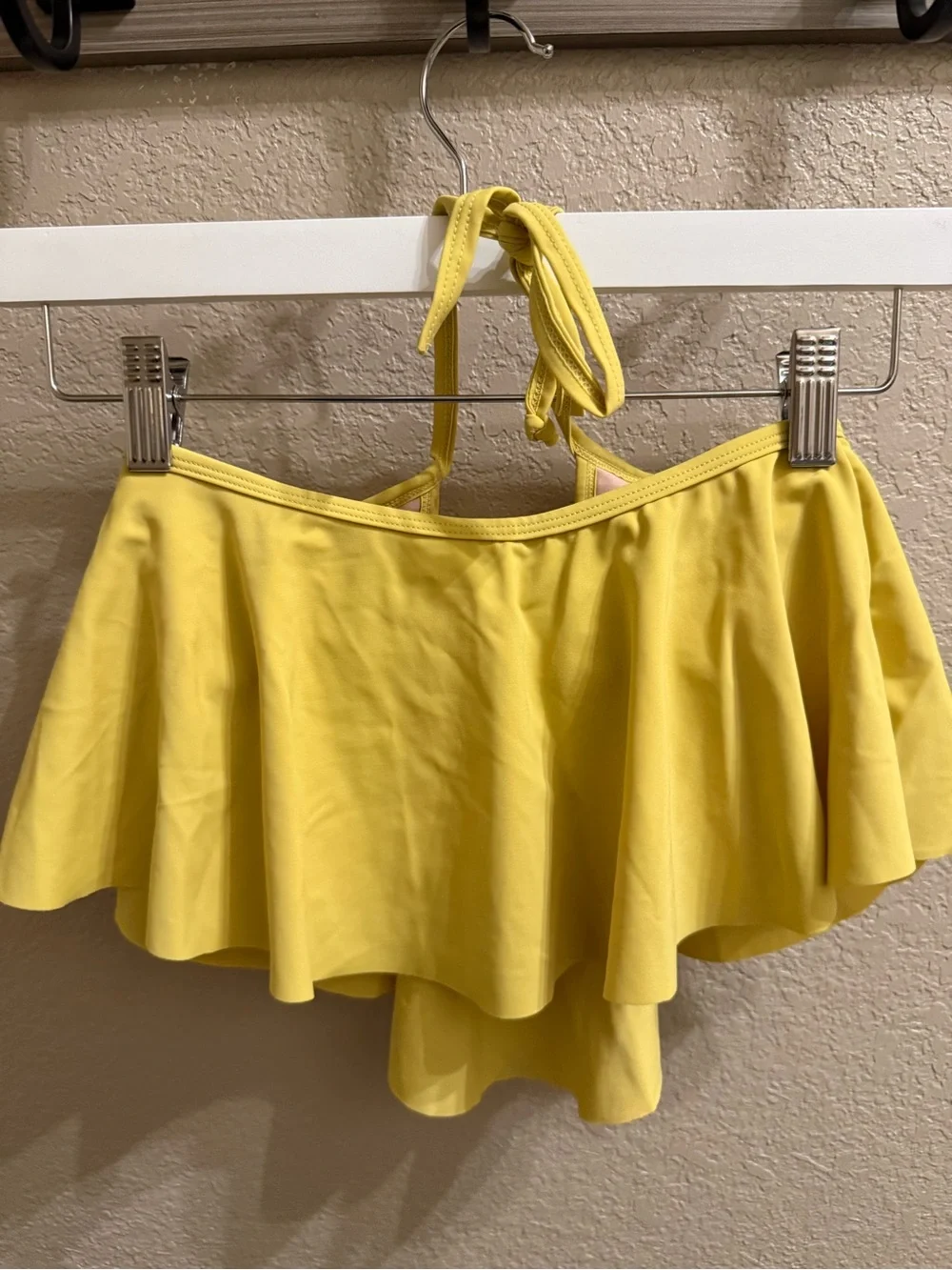 Kortni Jeane bright yellow