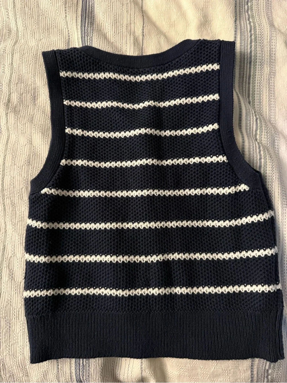 abercrombie kids sleeveless neck