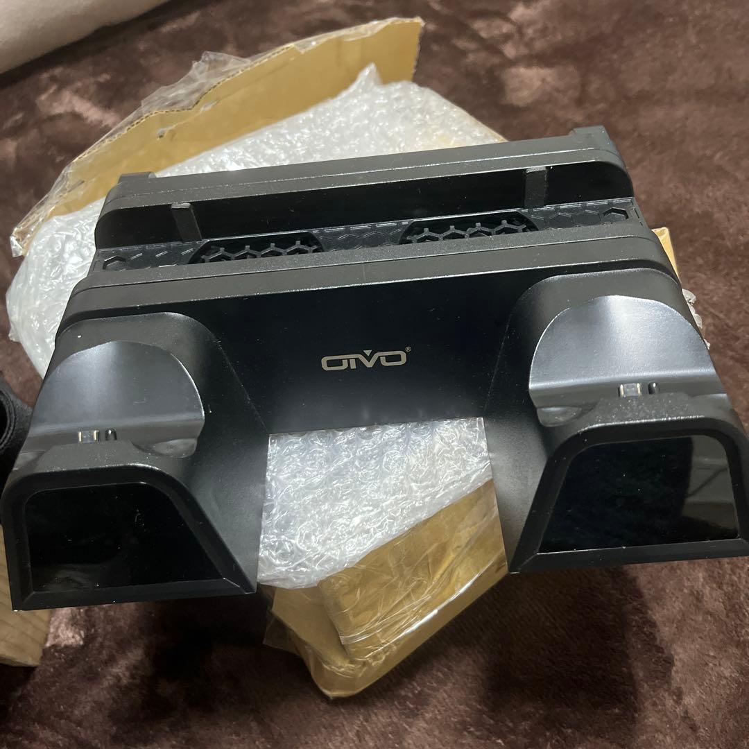 GIVO PS4 Charging Stand Black