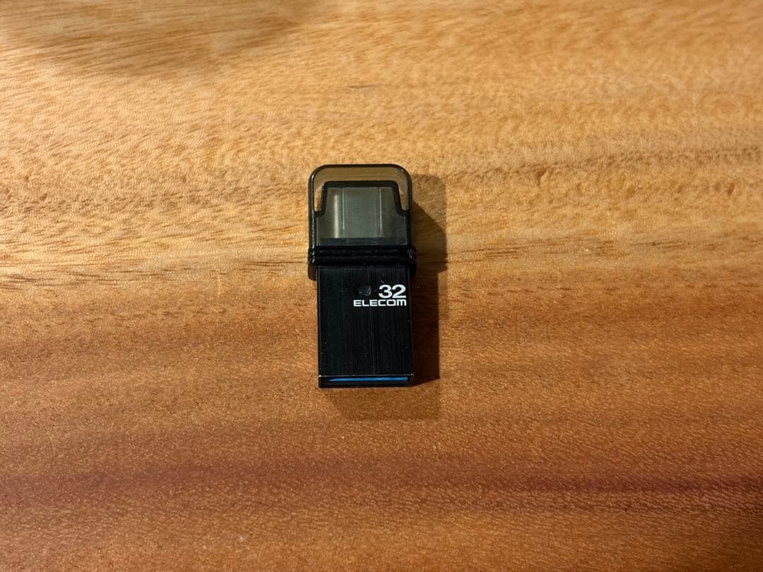 ELECOM 32GB USB Memory MF-CAU132GBK