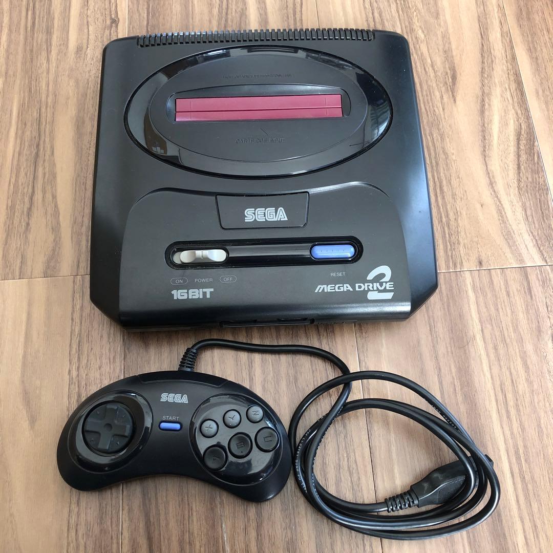 【Junk】SEGA Mega Drive 2 Console with Controller