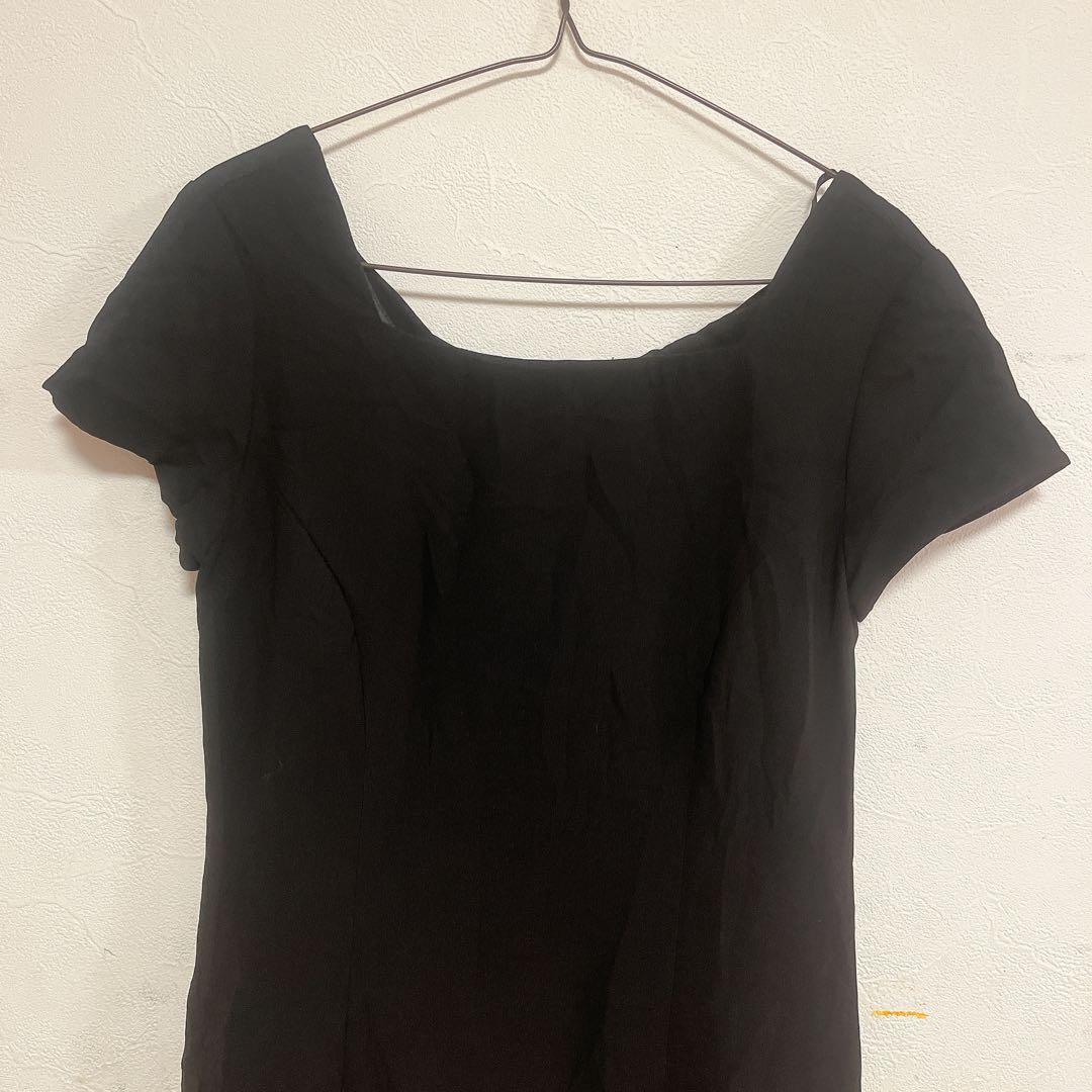 simple black