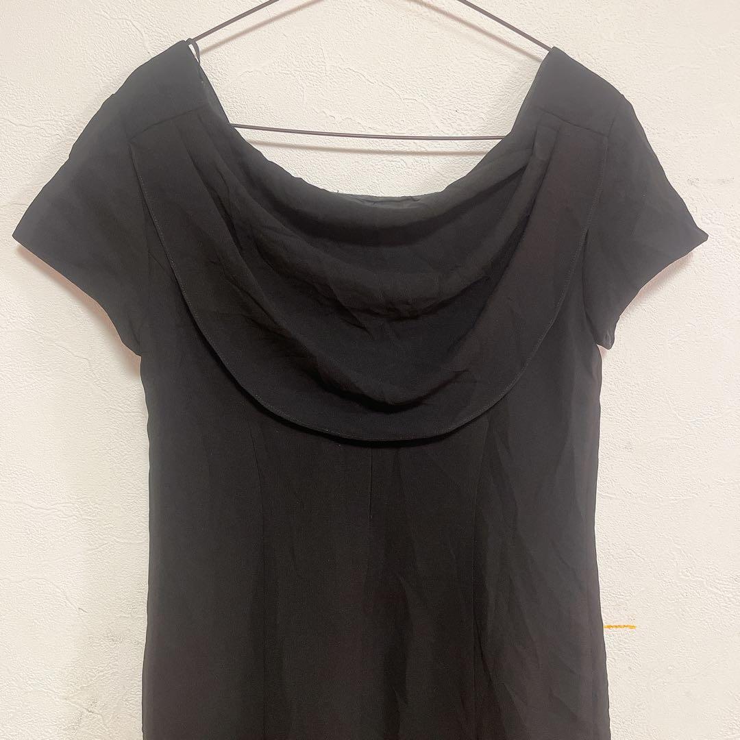 simple black