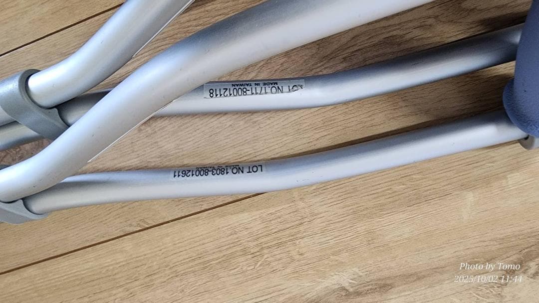 aluminum crutches