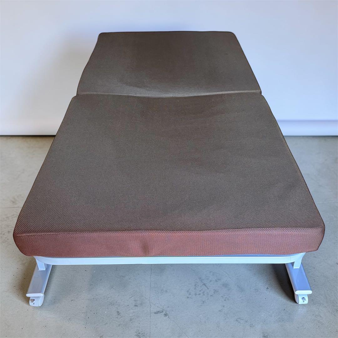 folding bed
