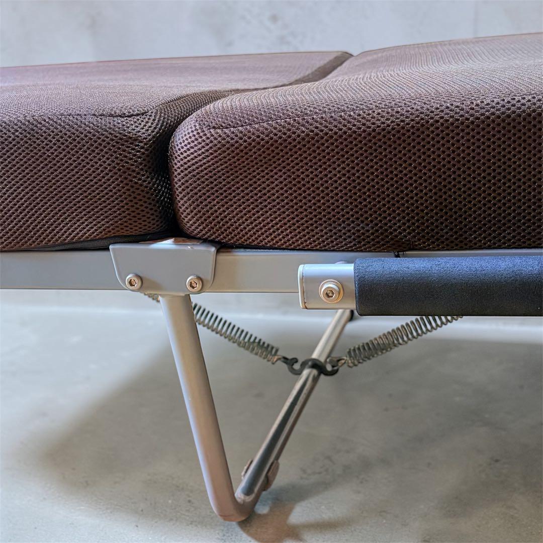 folding bed
