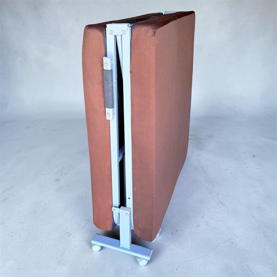 folding bed