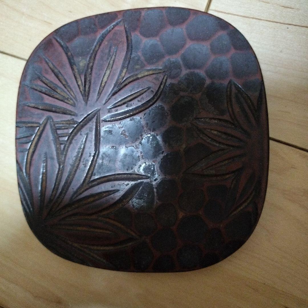 Kamakura Carving Teapot Stand / Earthenware Pot Stand