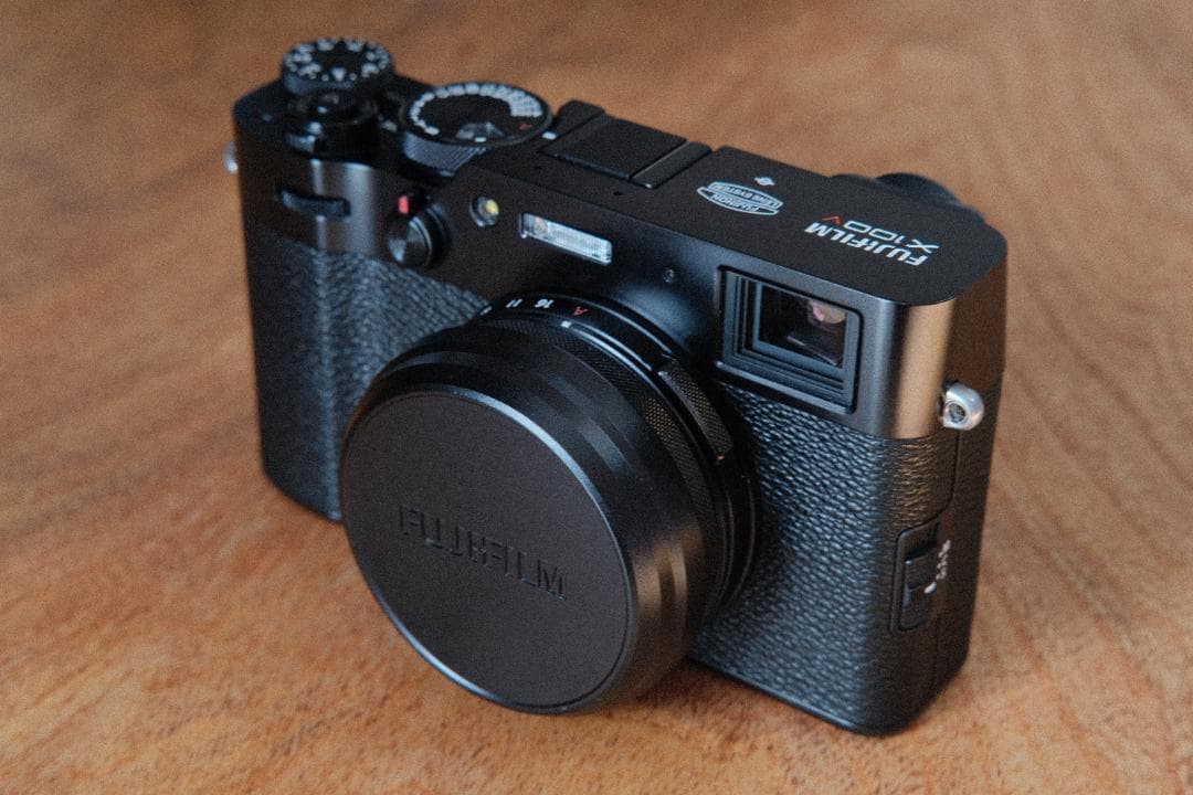 FUJIFILM X100V Black