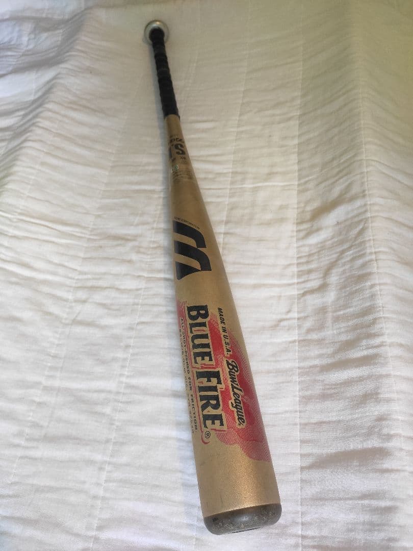 Softball bat, vintage, used, Made in USA, Mizuno BLUE FIRE