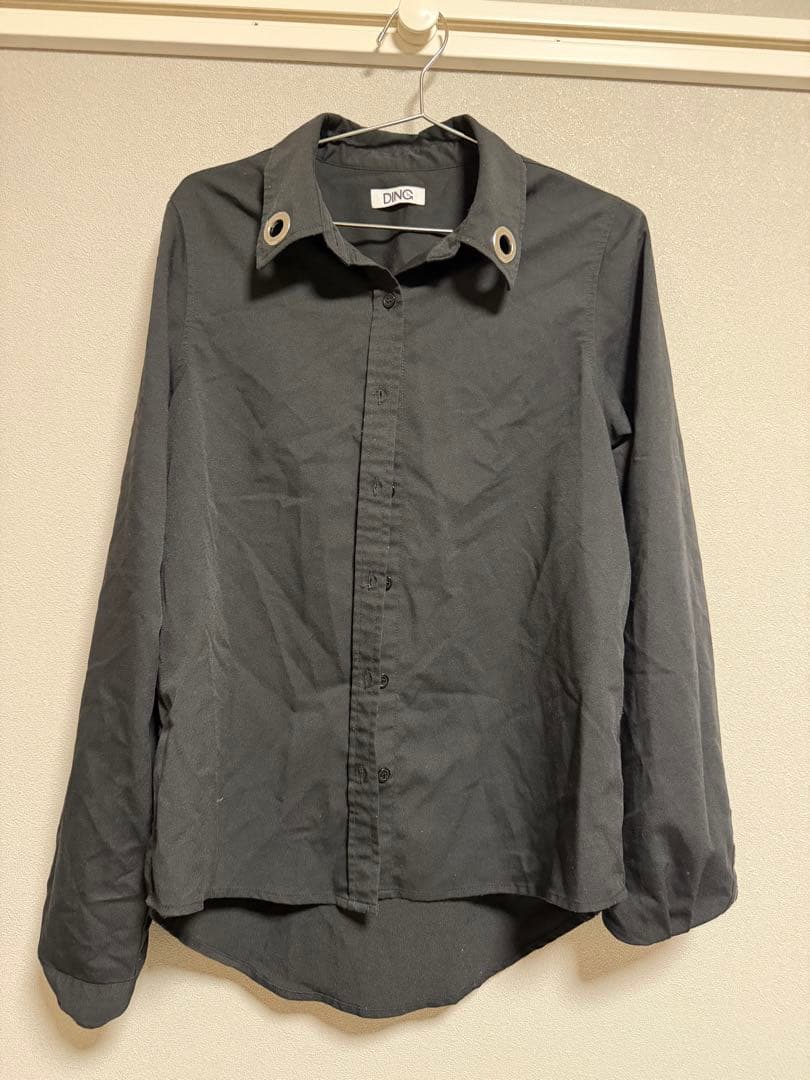 DING Black Long-Sleeve Shirt with Button-Down Collar