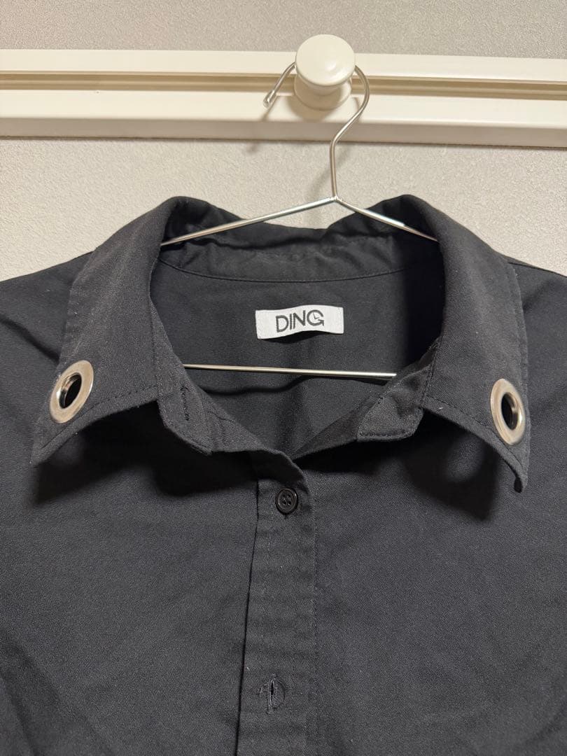 color black<br>pattern